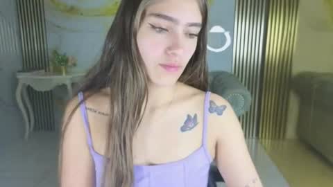 Snapshot of valeriaa_s chatting on July 2026 12:11:01 PM valeriaa_s online show from July 2026 12:11:01 PM