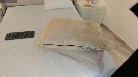 Valeria online show from December 2024 11:24:01 AM