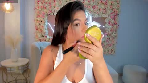 Valeria online show from February 2025 11:04:02 PM