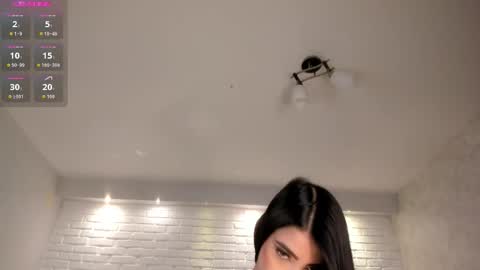 Snapshot of valeriavelvet chatting on November 2025 12:13:01 PM Vale online show from November 2025 12:13:01 PM