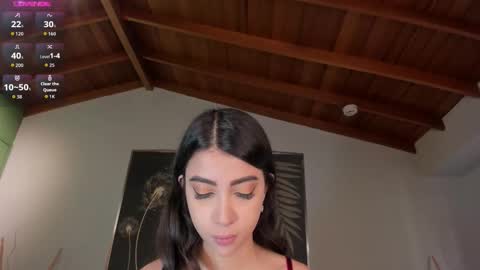 Snapshot of valeriavelvet chatting on November 2025 12:18:01 PM Vale online show from November 2025 12:18:01 PM