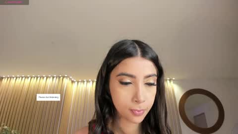 Snapshot of valeriavelvet chatting on May 2026 12:10:01 PM Vale online show from May 2026 12:10:01 PM