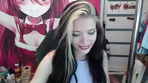 Snapshot of valeriaxkiss chatting on May 2026 02:36:02 PM ValeriaXKiss online show from May 2026 02:36:02 PM