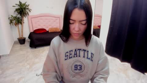 Valerie fox online show from November 2025 02:19:02 PM