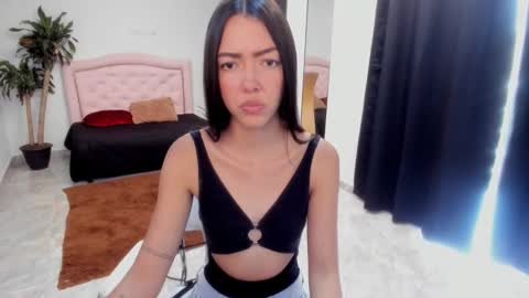 Valerie fox online show from November 2025 02:38:01 PM