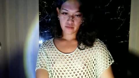 Snapshot of valerie_lure chatting on May 2026 09:23:01 PM addy online show from May 2026 09:23:01 PM