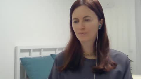 valerie_rose777 online show from February 2025 07:42:02 PM