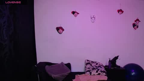 Valerie online show from September 2025 06:15:02 AM