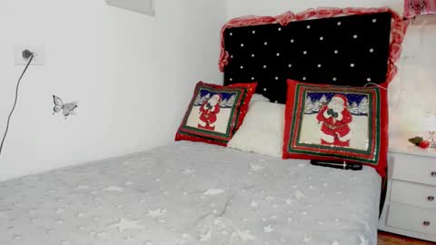 Valerie Blake online show from December 2025 11:43:01 PM