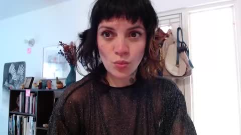 valeriees_ online show from February 2026 04:04:01 PM