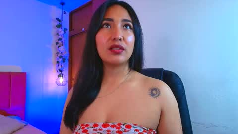 Snapshot of valerigh_ chatting on June 2026 11:15:02 AM VALERI online show from June 2026 11:15:02 AM