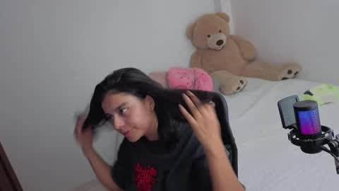 valerihouse_ online show from June 2026 01:30:01 AM