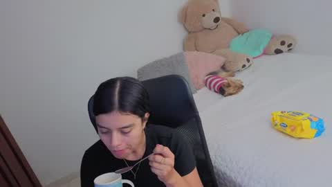 Snapshot of valerihouse_ chatting on June 2026 02:21:01 AM valerihouse_ online show from June 2026 02:21:01 AM