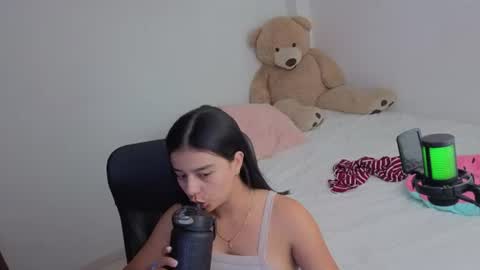 Snapshot of valerihouse_ chatting on July 2026 02:09:02 AM valerihouse_ online show from July 2026 02:09:02 AM