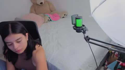 Snapshot of valerihouse_ chatting on July 2026 01:47:01 AM valerihouse_ online show from July 2026 01:47:01 AM