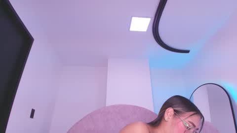 Valeryn online show from January 2026 03:10:01 AM