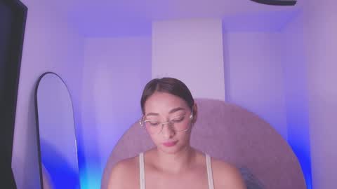 Valeryn online show from April 2026 03:04:02 AM