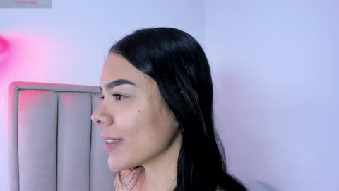 Cris  online show from May 2026 01:30:01 PM