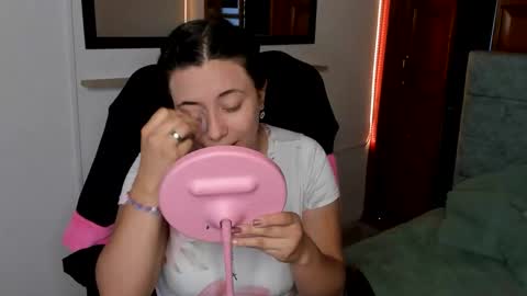 Snapshot of valery_bonneth chatting on February 2026 12:11:01 PM valery_bonneth online show from February 2026 12:11:01 PM