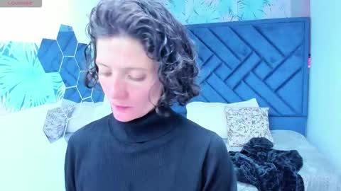 VALERY MORE online show from December 2025 12:20:01 PM