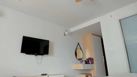 valery_pearson online show from November 2025 01:30:01 AM