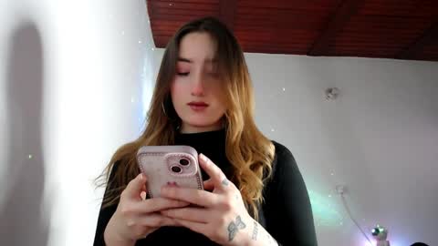 Snapshot of valery_salmons chatting on May 2026 03:28:01 PM valery_salmons online show from May 2026 03:28:01 PM