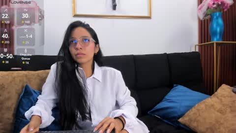 Val online show from October 2025 11:44:02 AM