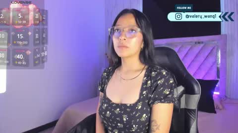 Val online show from November 2025 11:32:02 AM