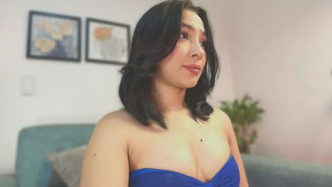Snapshot of valerycolins chatting on May 2026 05:02:01 AM call me Maria online show from May 2026 05:02:01 AM