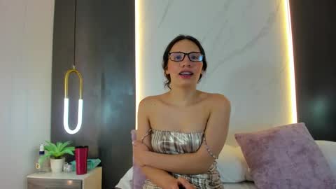 Snapshot of valeryn_rosse chatting on February 2026 11:39:02 PM valeryn rosse online show from February 2026 11:39:02 PM