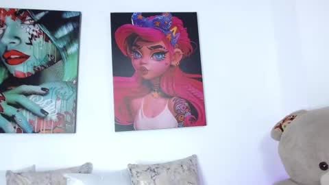 Snapshot of valeryrivas_ chatting on March 2025 01:05:02 PM Valery Rivas online show from March 2025 01:05:02 PM