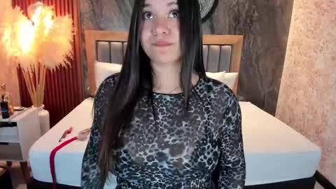 Valerie Shadey  online show from November 2025 08:55:01 PM