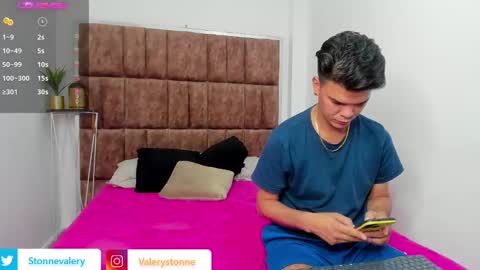 Snapshot of valerystonne_ chatting on December 2024 07:35:01 PM Valery Stonne online show from December 2024 07:35:01 PM