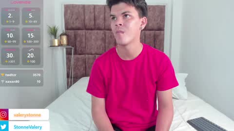 Snapshot of valerystonne_ chatting on February 2025 10:49:02 PM Valery Stonne online show from February 2025 10:49:02 PM