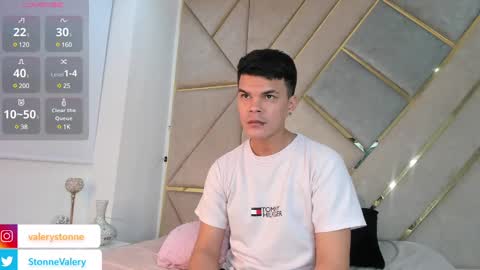 Snapshot of valerystonne_ chatting on February 2025 07:58:02 PM Valery Stonne online show from February 2025 07:58:02 PM