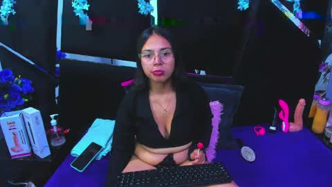 Snapshot of valerysweety__ chatting on April 2026 03:10:02 AM ValerySweety online show from April 2026 03:10:02 AM