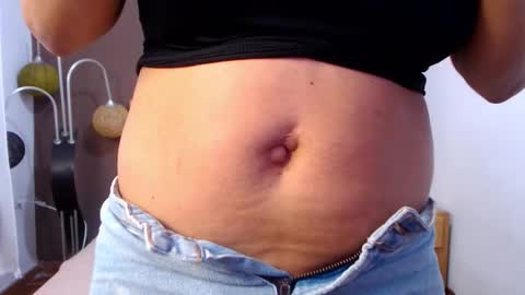 Sofia online show from November 2025 11:24:01 PM