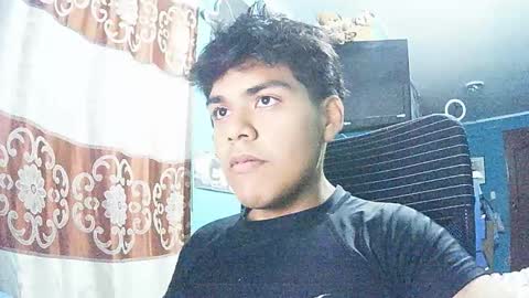 Snapshot of valesh20 chatting on January 2026 06:05:02 AM Valesh19 online show from January 2026 06:05:02 AM