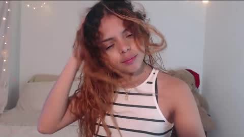 VALIENTE  online show from April 2026 10:34:01 PM