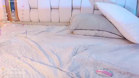 Valkiria moore  online show from February 2025 07:10:02 PM