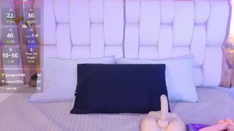 Valkiria moore  online show from February 2026 08:16:01 PM