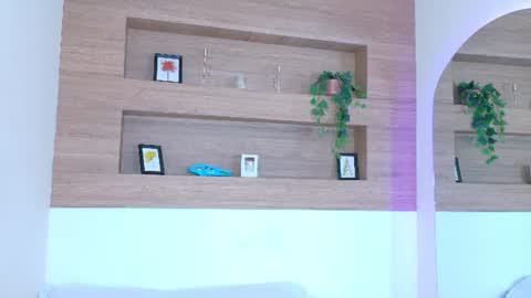 valkiriascarlett online show from June 2026 07:06:02 PM