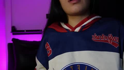 Snapshot of valkyria12 chatting on October 2025 11:59:02 PM Valkyria online show from October 2025 11:59:02 PM