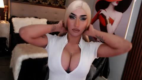 Snapshot of valkyriemajesty chatting on June 2026 08:39:01 AM valkyriemajesty online show from June 2026 08:39:01 AM