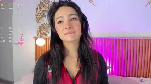 valleriie_ online show from November 2025 03:37:02 PM