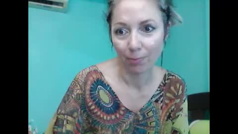 Snapshot of valleriwind chatting on February 2025 12:15:01 AM ValleriWind online show from February 2025 12:15:01 AM