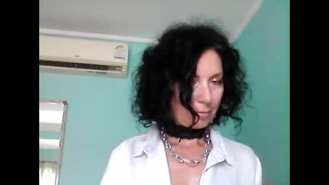 Snapshot of valleriwind chatting on February 2025 03:06:01 AM ValleriWind online show from February 2025 03:06:01 AM