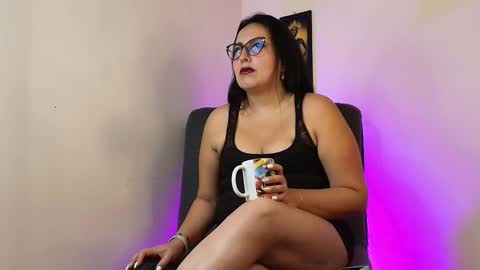 Vallery16 online show from November 2025 10:37:02 AM