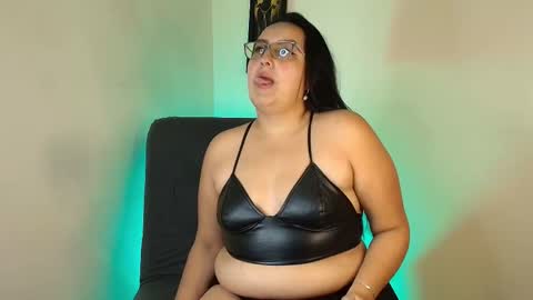 Vallery16 online show from November 2025 02:14:02 AM