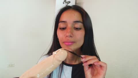 Taty independent account online show from December 2024 07:36:01 PM